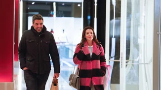 Νικολέττα Ράλλη | Φόρεσε το ιδανικό πανωφόρι για εγκυμονούσες