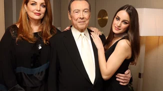 Mαρία Βοσκοπούλου | Η κόρη της Άντζελας Γκερέκου και του Τόλη Βοσκόπουλου μάς συστήνει τη γιαγιά της