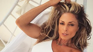 Κατερίνα Λάσπα | Η μικρή της κόρη έχει τα πιο όμορφα σγουρά μαλλιά που έχουμε δει