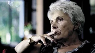 Κική Δημουλά | Έφυγε από τη ζωή η σπουδαία Ελληνίδα ποιήτρια