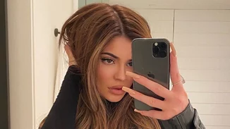 Η Kylie Jenner λανσάρει προϊόντα για τα μαλλιά νωρίτερα απ' ό,τι περιμέναμε