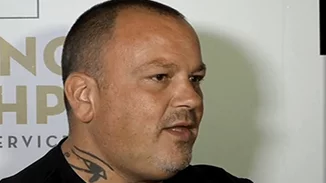 Δημήτρης Σκαρμούτσος | Ο λόγος που δεν πήγε στον γάμο του Άκη Πετρετζίκη