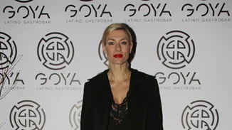 Ζέτα Δούκα | Μέσα σε λίγες εβδομάδες «άλλαξε» ξανά τα μαλλιά της- Το πιο σκούρο χρώμα που δίχασε