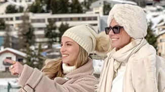 Αθηνά Οικονομάκου - Χριστίνα Κοντοβά | Οι πολυτελείς διακοπές τους στο Saint-Moritz