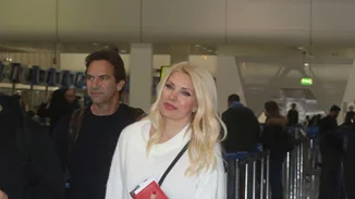 Η Ελένη Μενεγάκη με το outfit που κρύβει ατέλειες