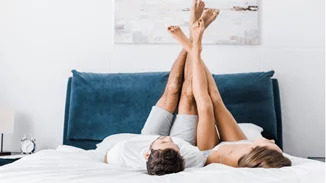 Κορωνοϊός και σεξ: Πόσο ασφαλές είναι;