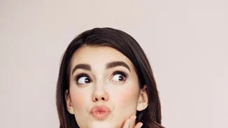 Τι να κάνεις αν το χρώμα των μαλλιών σου βγήκε πιο σκούρο απ' ό,τι το περίμενες