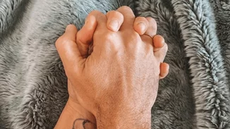 Ζευγάρι της ελληνικής showbiz ανακοίνωσε πως νίκησε τον κορονοϊό