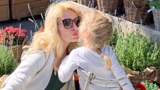 Γενέθλια Μαρίνας Παντζοπούλου | Οι πιο τρυφερές φωτογραφίες της Ελένης Μενεγάκη με την κόρη της (pics)