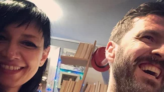 Επική Αθηναΐς Νέγκα | Η καραντίνα με τον σύζυγό της και το σχόλιο για «εξωσυζυγική σχέση»