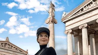 Νικολέττα Ράλλη | Με φουσκωμένη κοιλίτσα στον Μουτσινά! Το όνομα της κόρης της & όσα είπε για τη σχέση της