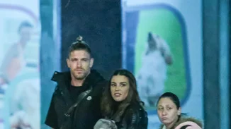 Ειρήνη Παπαδοπούλου | Έκοψε την κοτσίδα του συντρόφου της Αλέξανδρου Πασχαλάκη και να το αποτέλεσμα (pics)