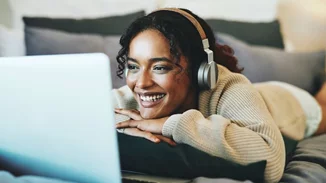 Πώς να χρησιμοποιήσεις το Netflix Party για να βλέπεις ταινίες με τους φίλους σου