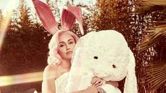 Πώς γιόρτασαν οι διάσημοι το καθολικό Πάσχα του 2020;