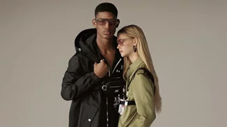 Ο οίκος Burberry λανσάρει μια νέα συλλογή από ανακυκλωμένα υλικά