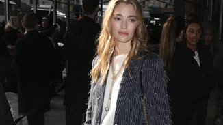 Mπορείς να αποκτήσεις αυτό το Met Gala φόρεμα και να βοηθήσεις στην αντιμετώπιση του κορονοϊού