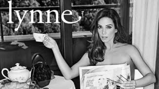 #AlwaysΑWoman | Η νέα συλλογή της Lynne απευθύνεται στη σύγχρονη γυναίκα με πρωταγωνίστρια την Κατερίνα Στικούδη