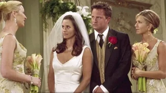 «Φιλαράκια» | Αγνώριστος από τα πολλά κιλά ο Matthew Perry που έσπασε την καραντίνα (pic)