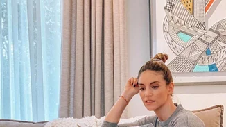 Αθηνά Οικονομάκου | Στόλισε το πιο εντυπωσιακό χριστουγεννιάτικο δέντρο (pic)