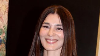 Η Μαρία Ναυπλιώτου κουρεύτηκε μόνη της... αλλά δεν είναι απόλυτα σίγουρη για το αποτέλεσμα!