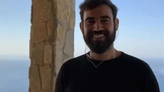 Ο Νίκος Πολυδερόπουλος έγινε μπαμπάς | Η πρώτη φωτογραφία του μωρού και το συγκινητικό μήνυμα