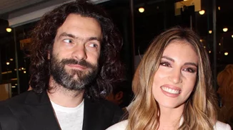 Αθηνά Οικονομάκου - Φίλιππος Μιχόπουλος | Νέες φωτογραφίες από το σπίτι τους και το δωμάτιο-ντουλάπα που είναι το όνειρο κάθε fashionista