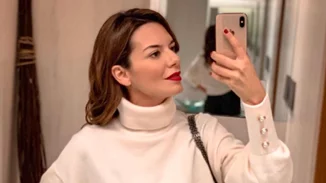 Νικολέττα Ράλλη | Μας δείχνει όλα όσα έχει καθημερινά στην τσάντα της