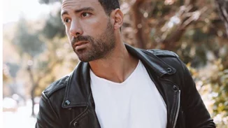 Σάκης Τανιμανίδης | Φωτογραφίζεται αγκαλιά με τη νεογέννητη κόρη του