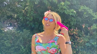 Κωνσταντίνα Σπυροπούλου | To pool party και οι πόζες με μαγιό μετά την απώλεια πέντε κιλών