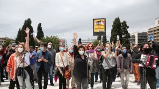 Support Art Workers | Η διαμαρτυρία των καλλιτεχνών στο Σύνταγμα