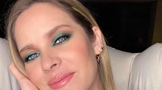 Στο κομμωτήριο για βαφή η Anita Brand | Το hair look που θα σου δώσει έμπνευση λίγο πριν μπει το καλοκαίρι