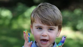 Τα τρελά προσόντα των βασιλικών νταντάδων με μισθό 50.000 $ | Η στρατιωτική εκπαίδευση και η απάρνηση της προσωπικής τους ζωής