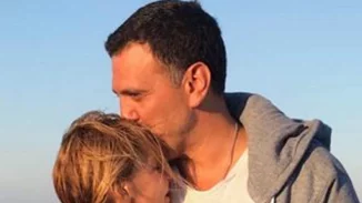 Ο Βασίλης Κικίλιας έχει γενέθλια και η Τζένη Μπαλατσινού δημοσίευσε την πιο τρυφερή φωτογραφία τους