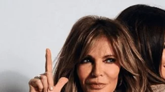 Θα μπορούσε να είναι και εκείνη Άγγελος του Τσάρλι | Η Jaclyn Smith ποζάρει με την κόρη της, Spencer