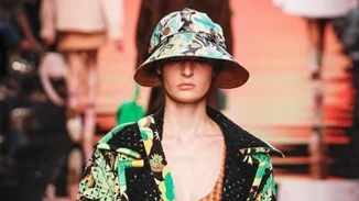 Αυτό είναι το αξεσουάρ που θα φοράμε όλο το καλοκαίρι