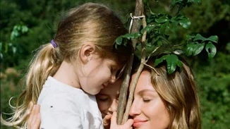 Gisele Bündchen | Έκοψε τα μαλλιά της σούπερ αγχωμένης κόρης της