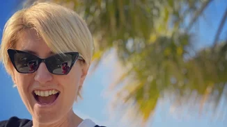 Σία Κοσιώνη | Bόλτα στην Ακρόπολη παρέα με τον γιο της