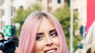 Κανείς δεν το περίμενε, αλλά αυτή είναι η μεγαλύτερη τάση στα μαλλιά αυτήν την στιγμή