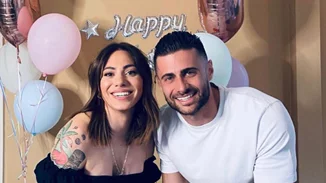 Γενέθλια Ευρυδίκης Βαλαβάνη | Οι ευχές του Κωνσταντίνου Βασάλου, το πάρτι και οι δύο τούρτες