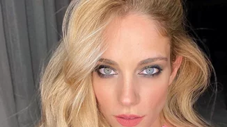 Δούκισσα Νομικού | Το «κούρεμα» και ο δισταγμός