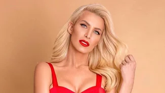 Στο κομμωτήριο η Κατερίνα Καινούργιου | Πέτυχε το «perfect blonde»;