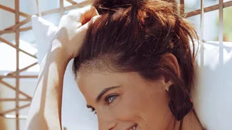 «Σαν να μην πέρασε μια μέρα» | Η Χριστίνα Μπόμπα έκανε την πρώτη επαγγελματική της φωτογράφιση μετά την καραντίνα