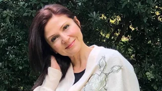 Ταμίλα Κουλίεβα | Η φωτογραφία του γοητευτικού γιου της και η μεγάλη ομοιότητά τους