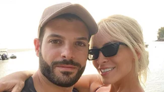 «Κατερινάκι περιμένω τον Φίλιππο για το κοστούμι του γάμου» | Παντρεύονται Κατερίνα Καινούργιου - Φίλιππος Τσαγκρίδης; (vid)