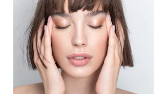 Skin Workout | Ποιες κινήσεις να κάνεις για να γυμνάσεις τους μύες του προσώπου σου