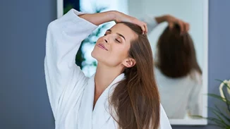 Τα προϊόντα περιποίησης με CBD που πρέπει να προσθέσεις στη hair care ρουτίνα σου