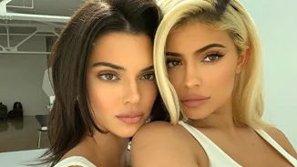 Η πρώτη συνεργασία Kylie Cosmetics x Kendall είναι γεγονός και ορίστε τι περιλαμβάνει