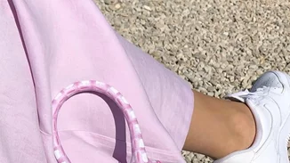 Ποιο είναι το πιο trendy thing που υπάρχει αυτή τη στιγμή μέσα στην τσάντα σου;