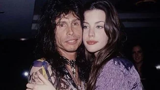 "Μαμά, γιατί μου μοιάζει τόσο αυτός;" Όταν η Λιβ ανακάλυψε ότι ο Στίβεν Τάιλερ είναι ο πατέρας της