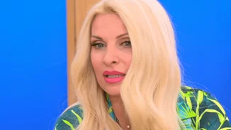 Ελένη Μενεγάκη | Άκουσε Θεοδωρίδου στον αέρα της εκπομπής & δεν μπορούσε να σταματήσει να δακρύζει